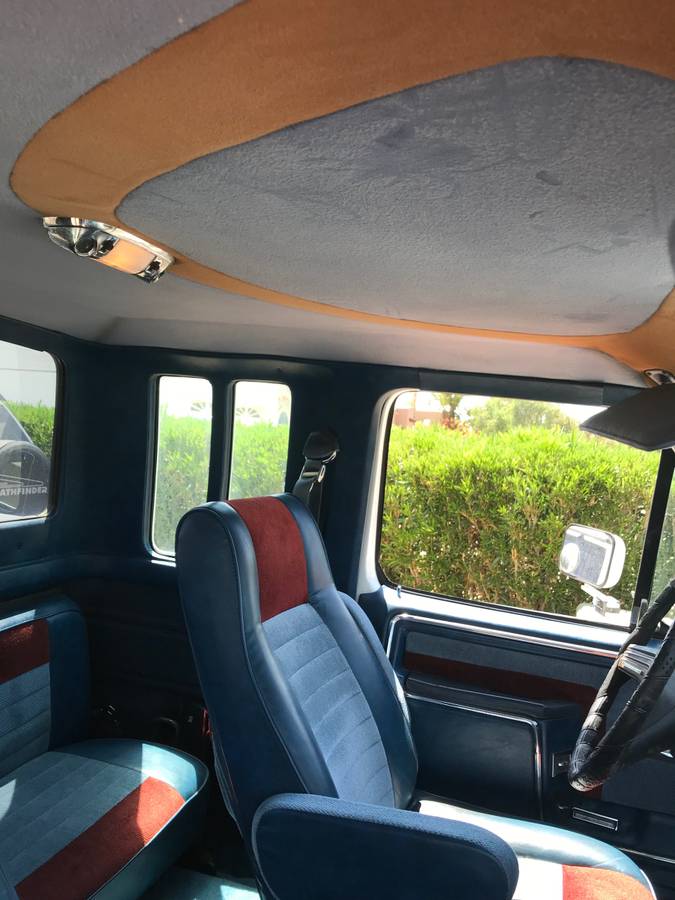 Ford-f-250-1985-custom-5
