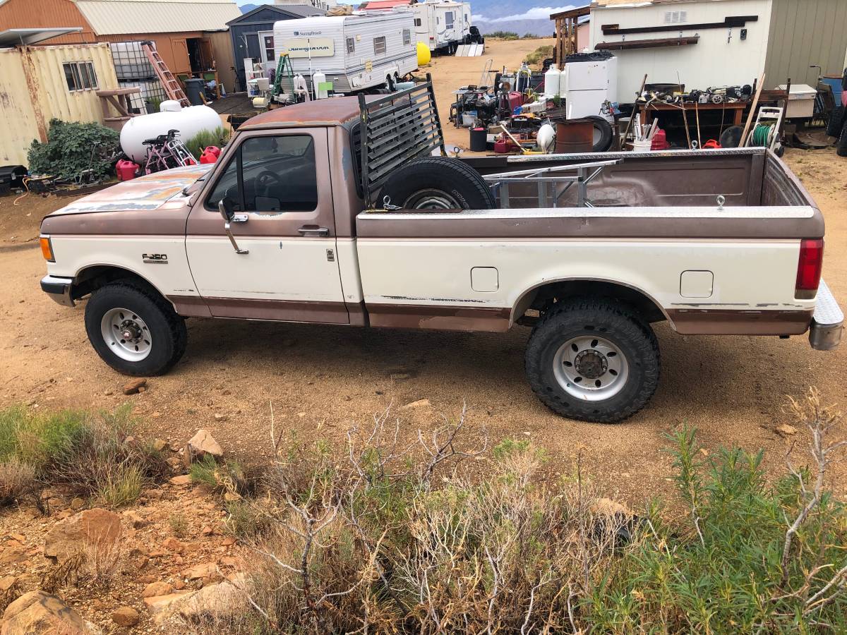 Ford-f-250-1987-brown