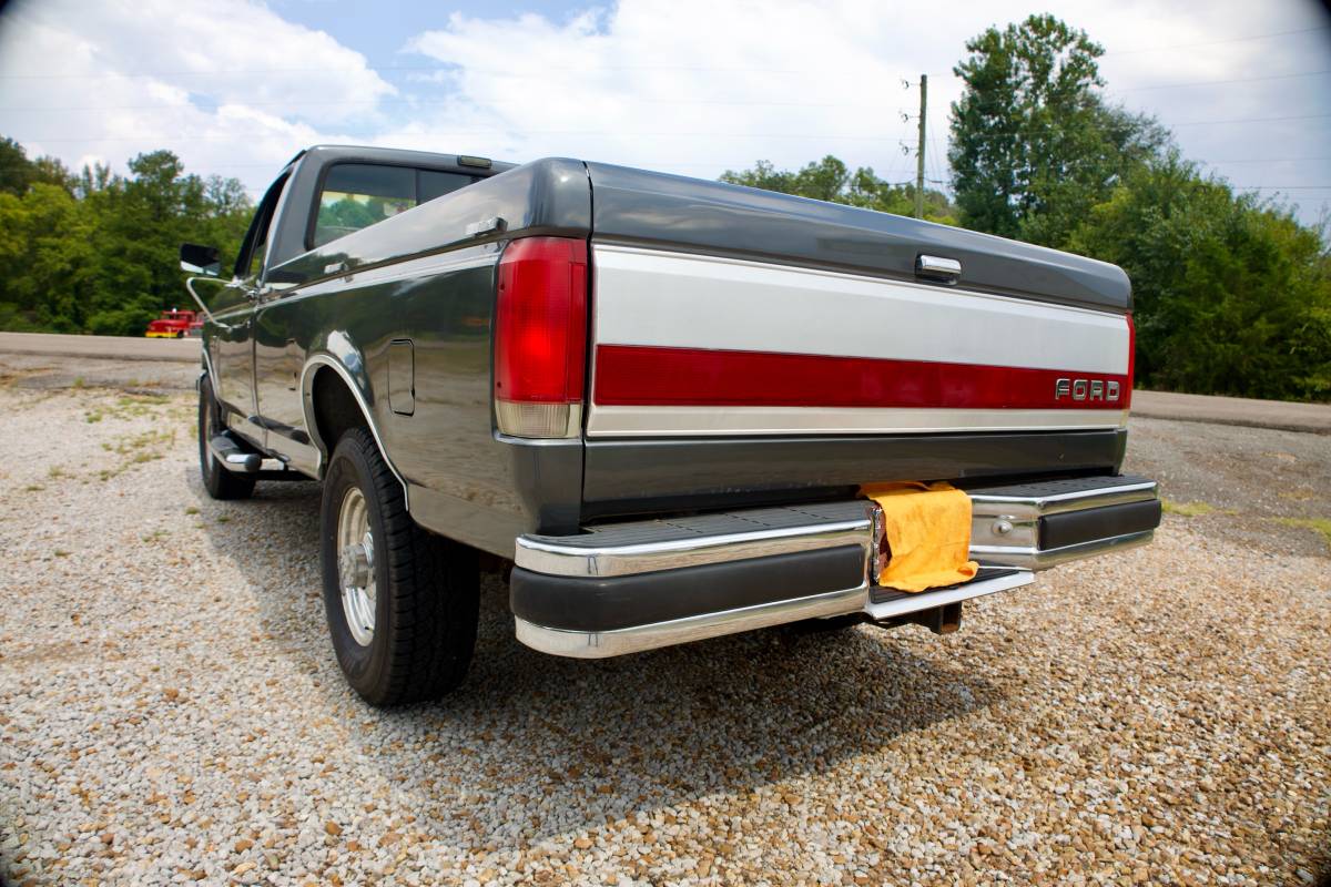 Ford-f-250-1990-grey-4