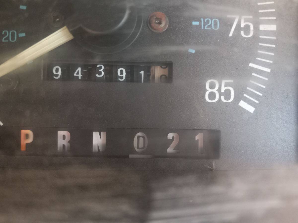 Ford-f-250-1991-white-4
