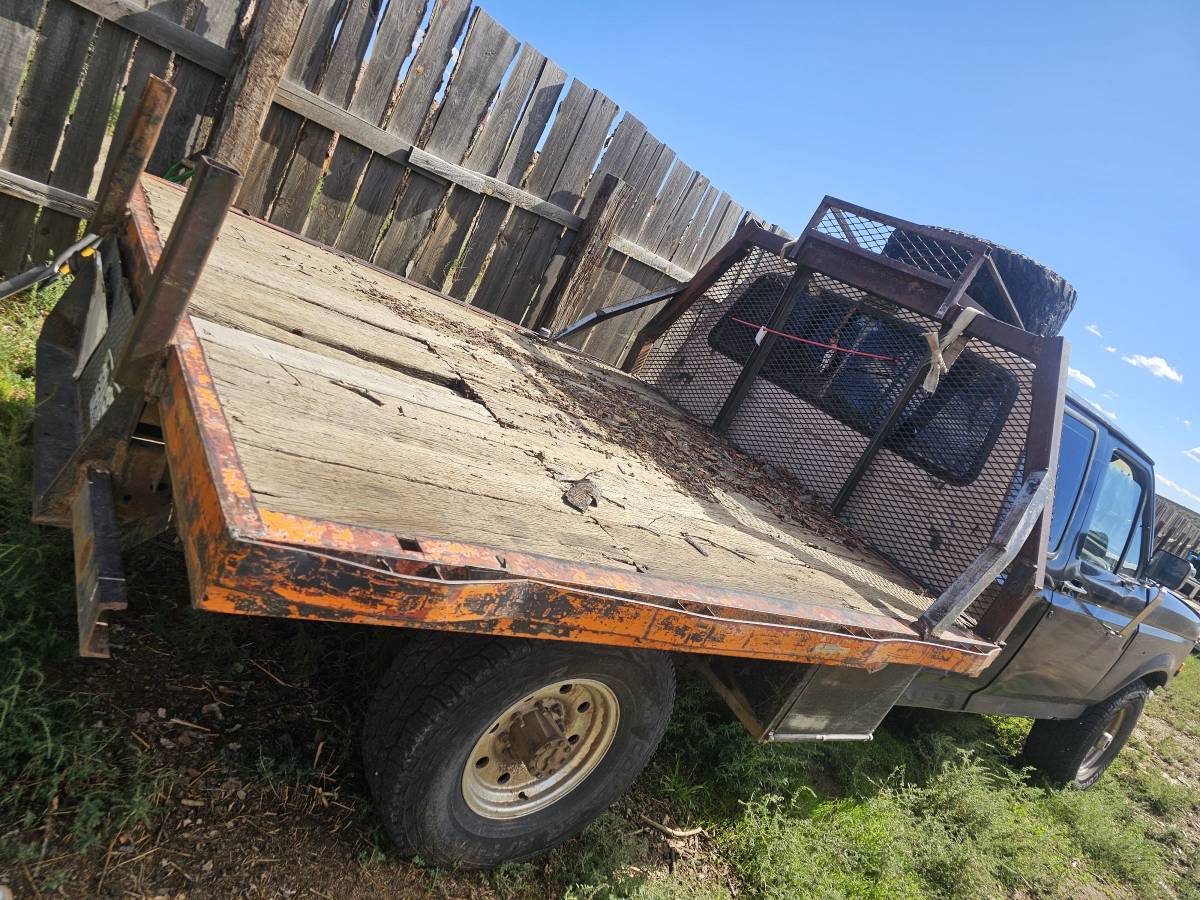 Ford-f-250-1992-black-1
