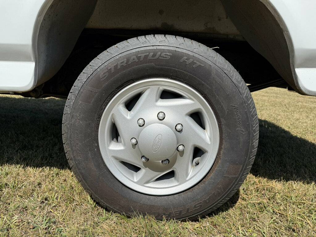 Ford-f-250-1995-white-1