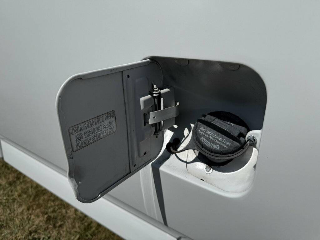 Ford-f-250-1995-white-13