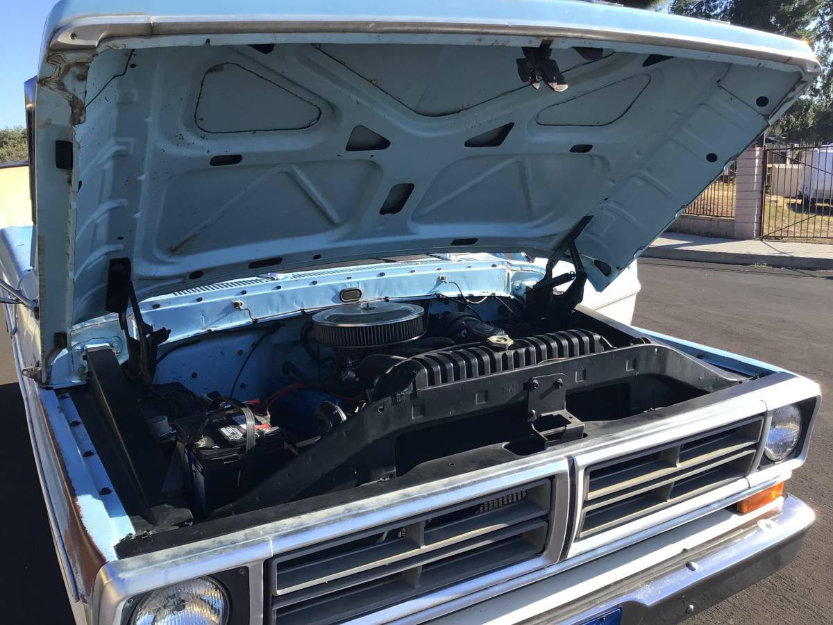 Ford-f-250-camper-special-1972-blue-14