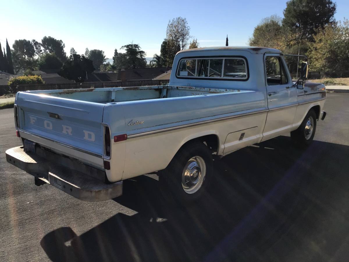 Ford-f-250-camper-special-1972-blue-3