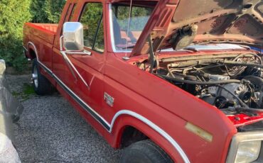 Ford-f-250-diesel-1982-red-10