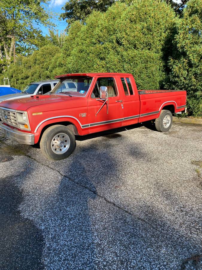 Ford-f-250-diesel-1982-red-6