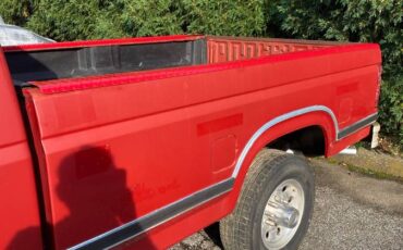 Ford-f-250-diesel-1982-red-7