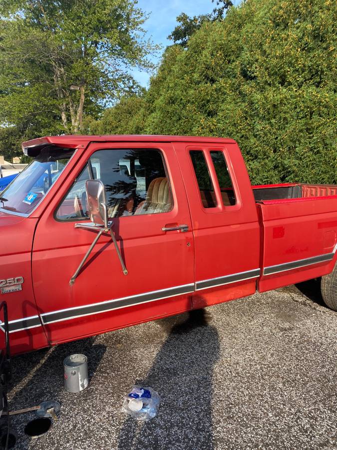 Ford-f-250-diesel-1982-red-8