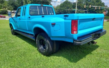 Ford-f-250-diesel-1984-blue-10