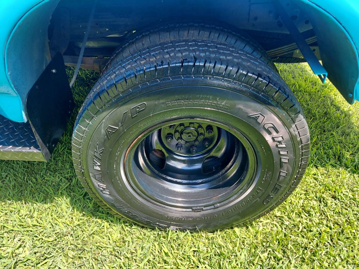Ford-f-250-diesel-1984-blue-13
