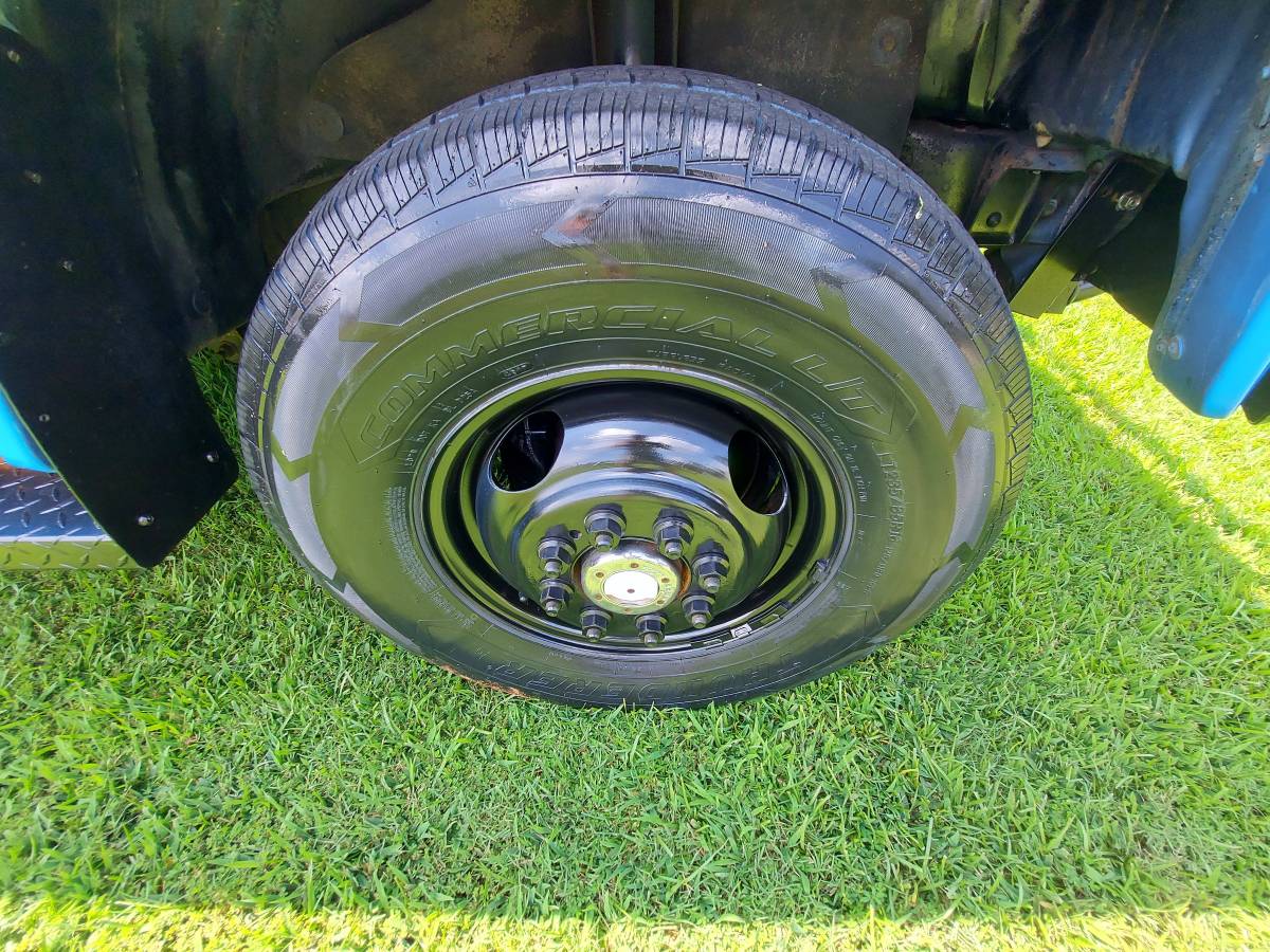 Ford-f-250-diesel-1984-blue-38