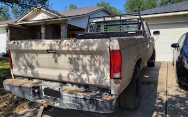 Ford-f-250-diesel-1985-custom-4