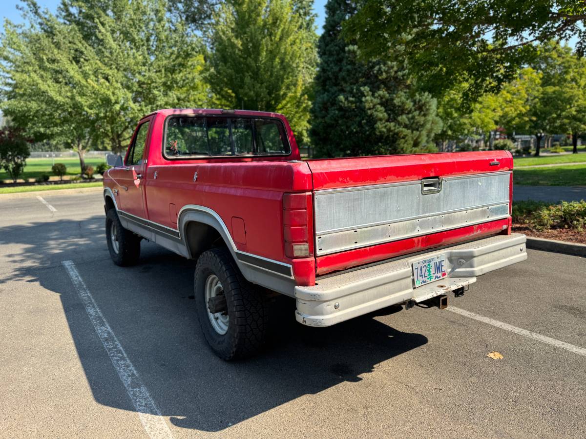 Ford-f-250-diesel-1986-red-4