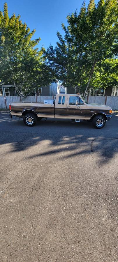 Ford-f-250-diesel-1989-brown-1