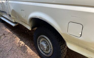 Ford-f-250-diesel-1989-white