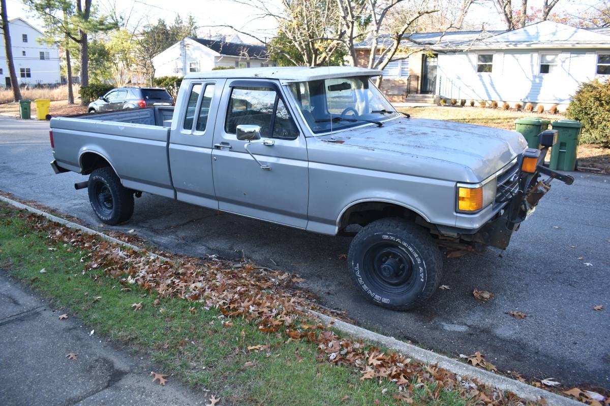 Ford-f-250-diesel-1990