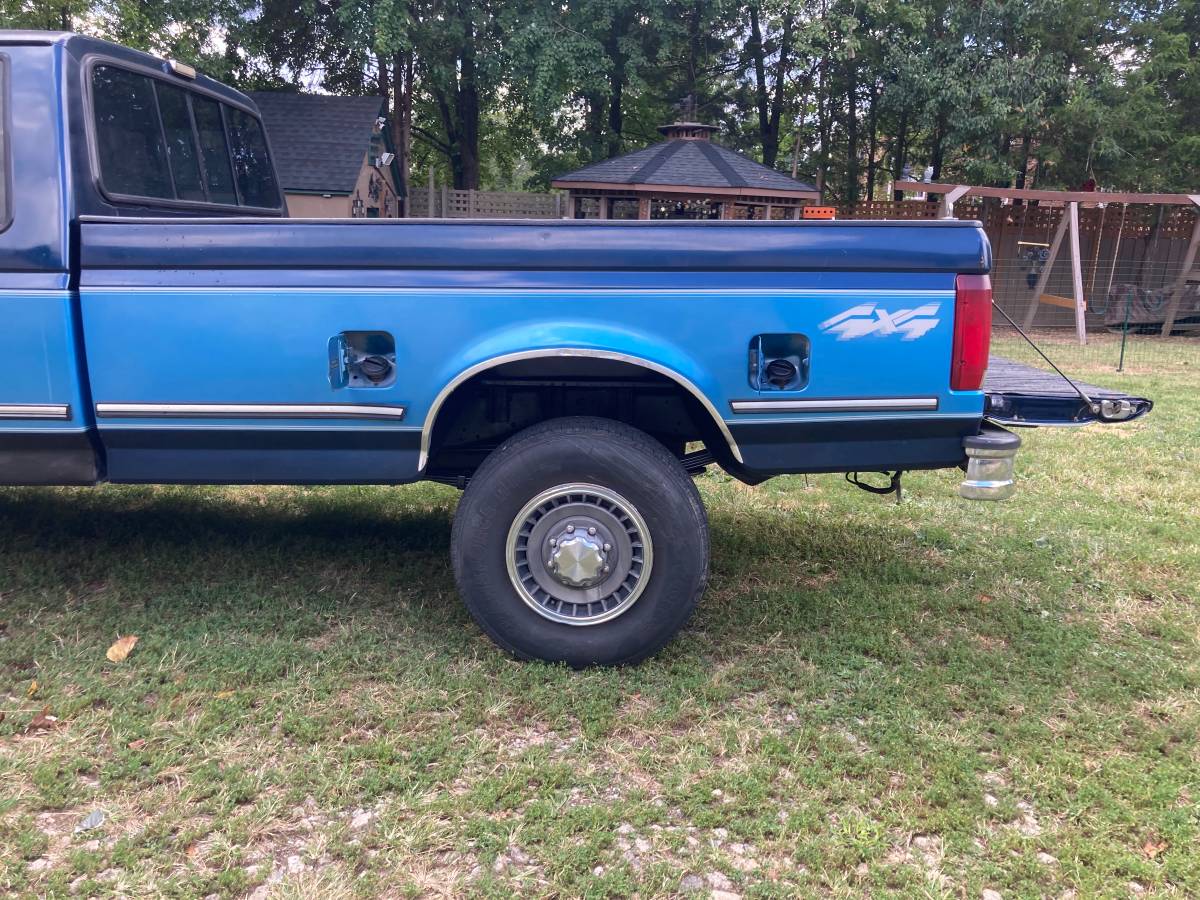 Ford-f-250-diesel-1992-blue-8