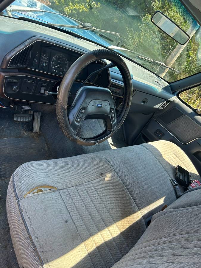 Ford-f-250-diesel-1992-blue