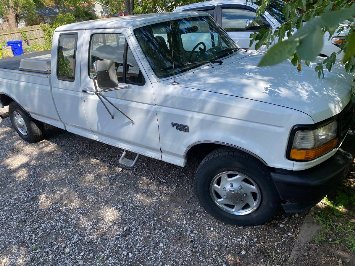 Ford-f-250-diesel-1992-white-1