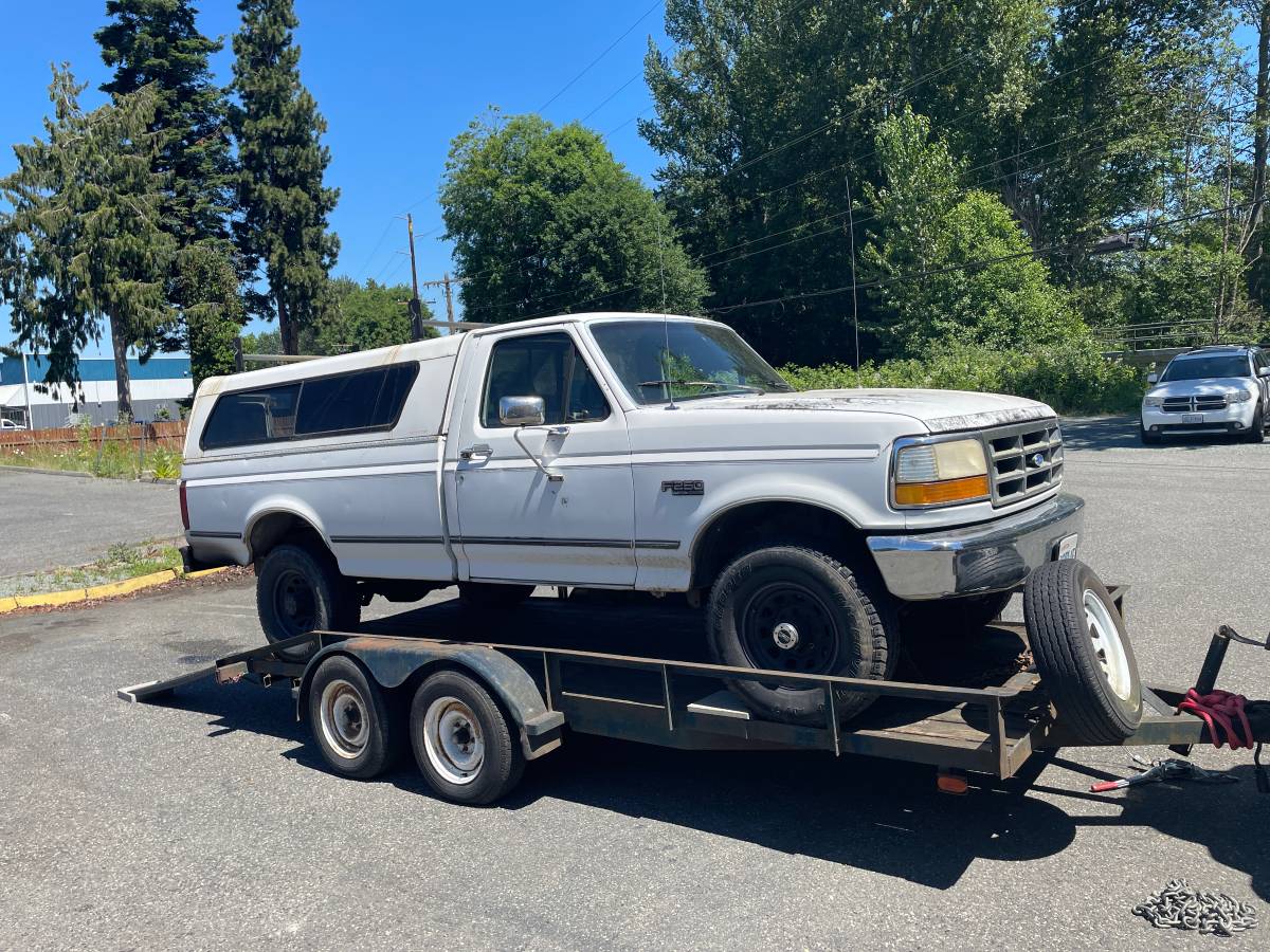 Ford-f-250-diesel-1992-white-3