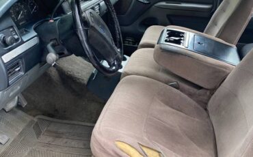 Ford-f-250-diesel-1992-white-4