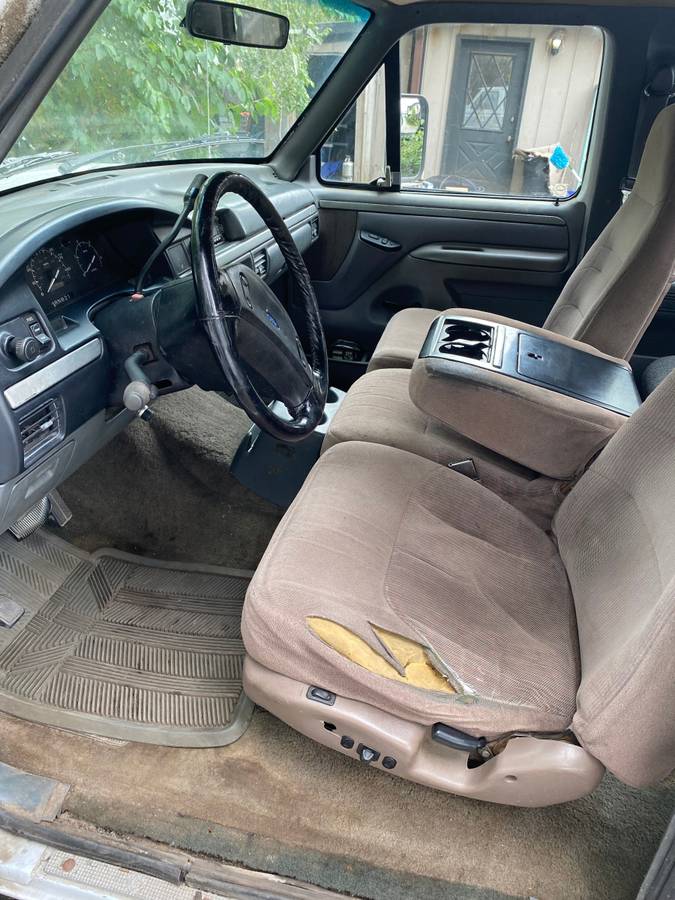Ford-f-250-diesel-1992-white-4