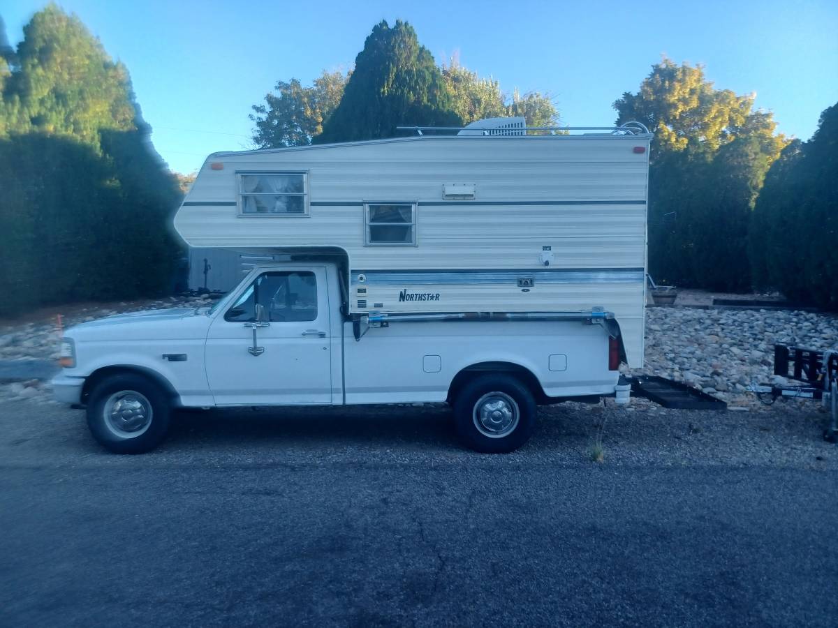 Ford-f-250-diesel-1993-white