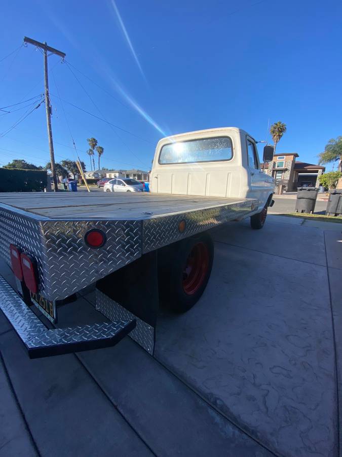 Ford-f-350-1968-white-1