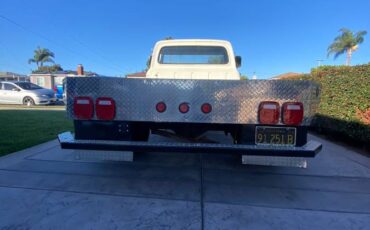 Ford-f-350-1968-white-2