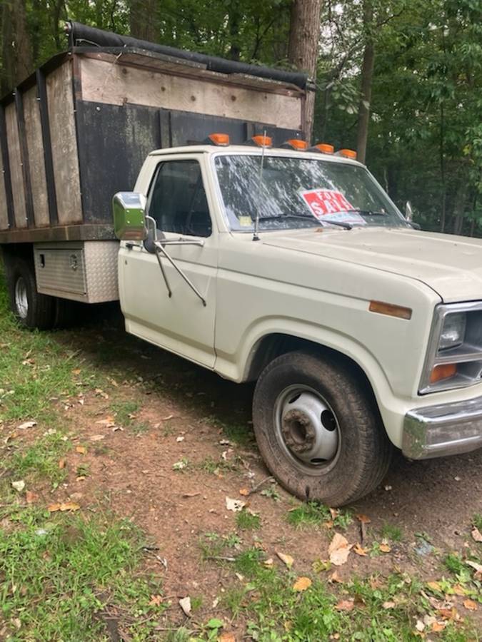 Ford-f-350-1985-white-3