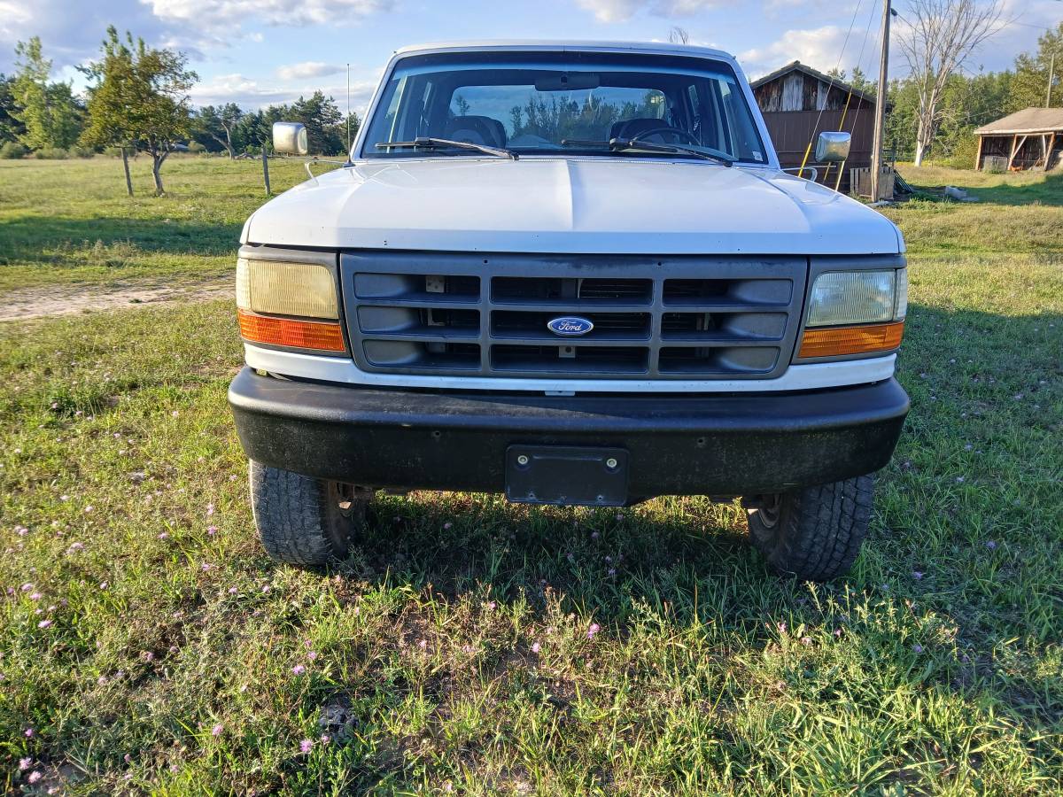 Ford-f-350-1994-white-2