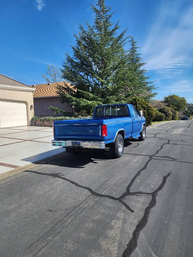 Ford-f-350-diesel-1985-blue-2