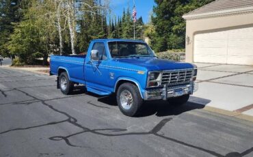 Ford-f-350-diesel-1985-blue