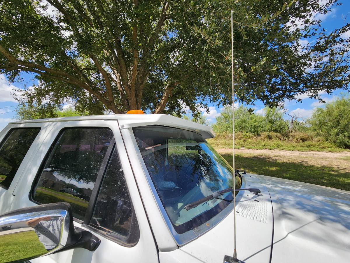 Ford-f-350-diesel-1994-white-15