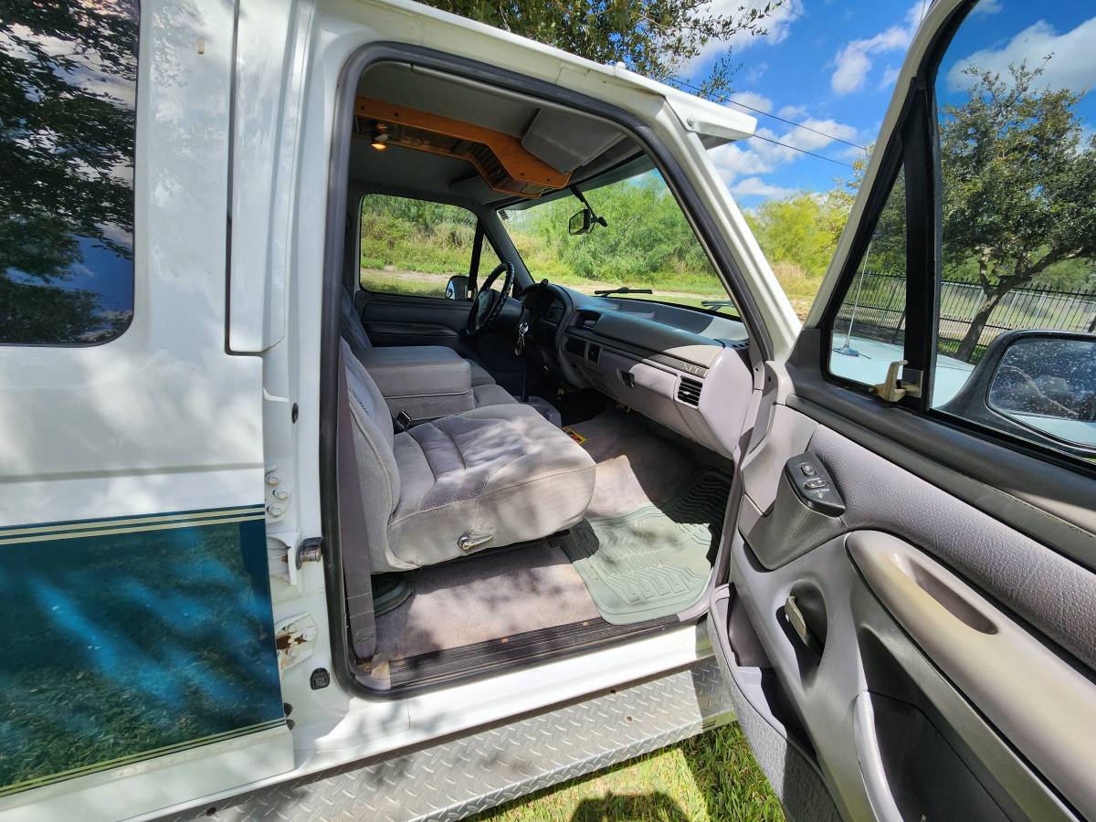 Ford-f-350-diesel-1994-white-5