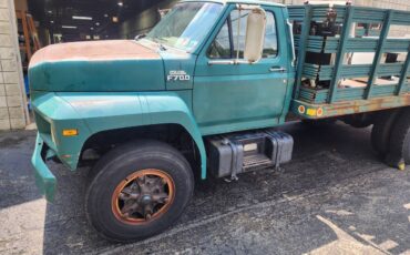 Ford-f-700-1987-4