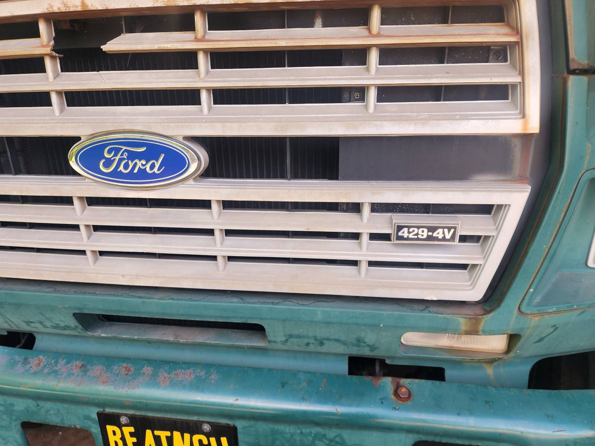 Ford-f-700-1987-6