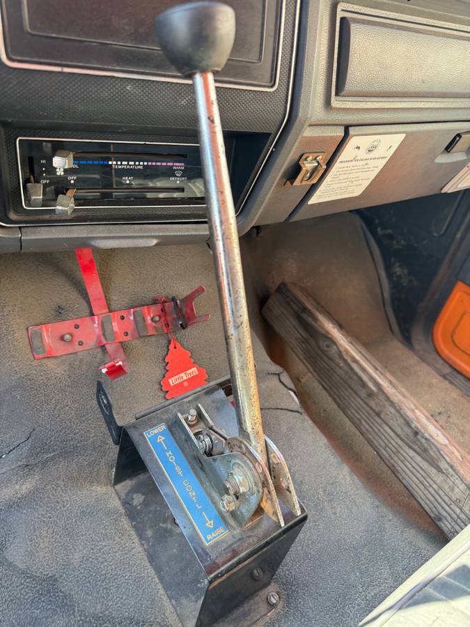 Ford-f-700-1989-orange-1
