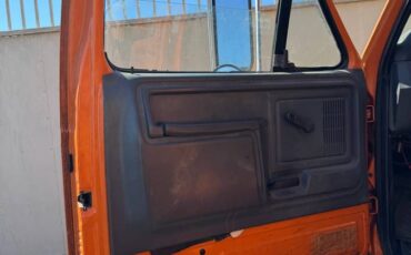 Ford-f-700-1989-orange-18