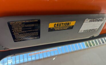 Ford-f-700-1989-orange-3