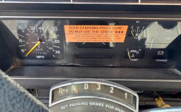 Ford-f-700-1989-orange
