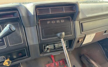 Ford-f-700-1989-orange-4