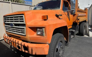 Ford-f-700-1989-orange-7