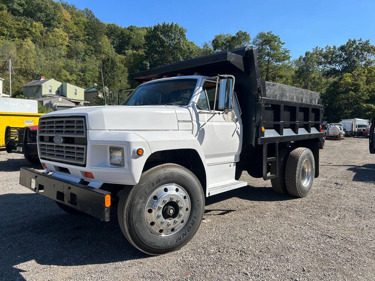 Ford-f-700-diesel-1994
