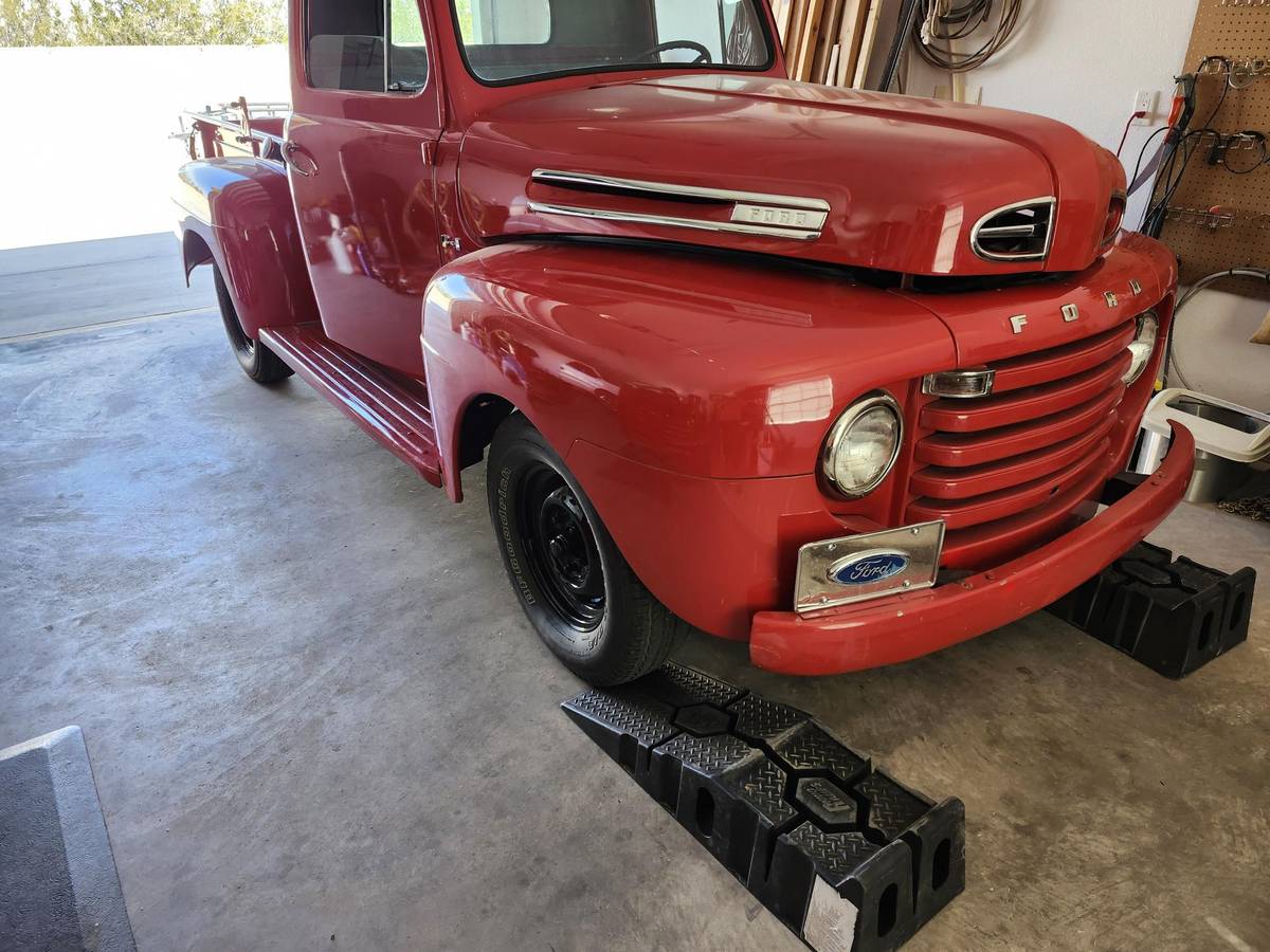 Ford-f1-1948-red-4