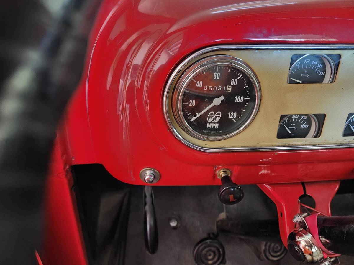 Ford-f1-1948-red-9