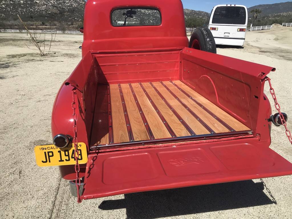 Ford-f1-1949-red-7