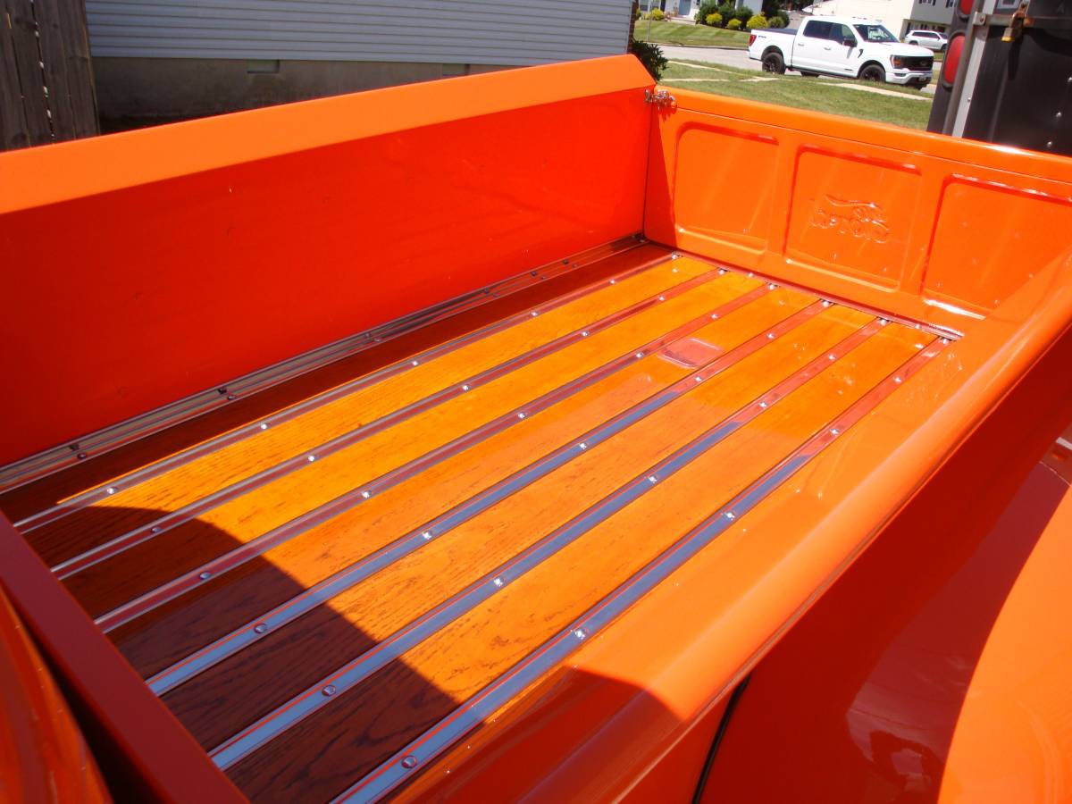 Ford-f1-pick-up-1951-orange-7