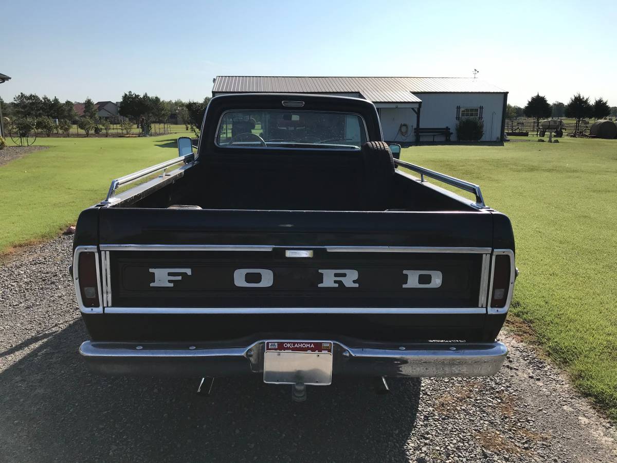 Ford-f100-1967-black-3